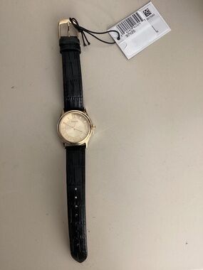 Bulova classic 30mm watch